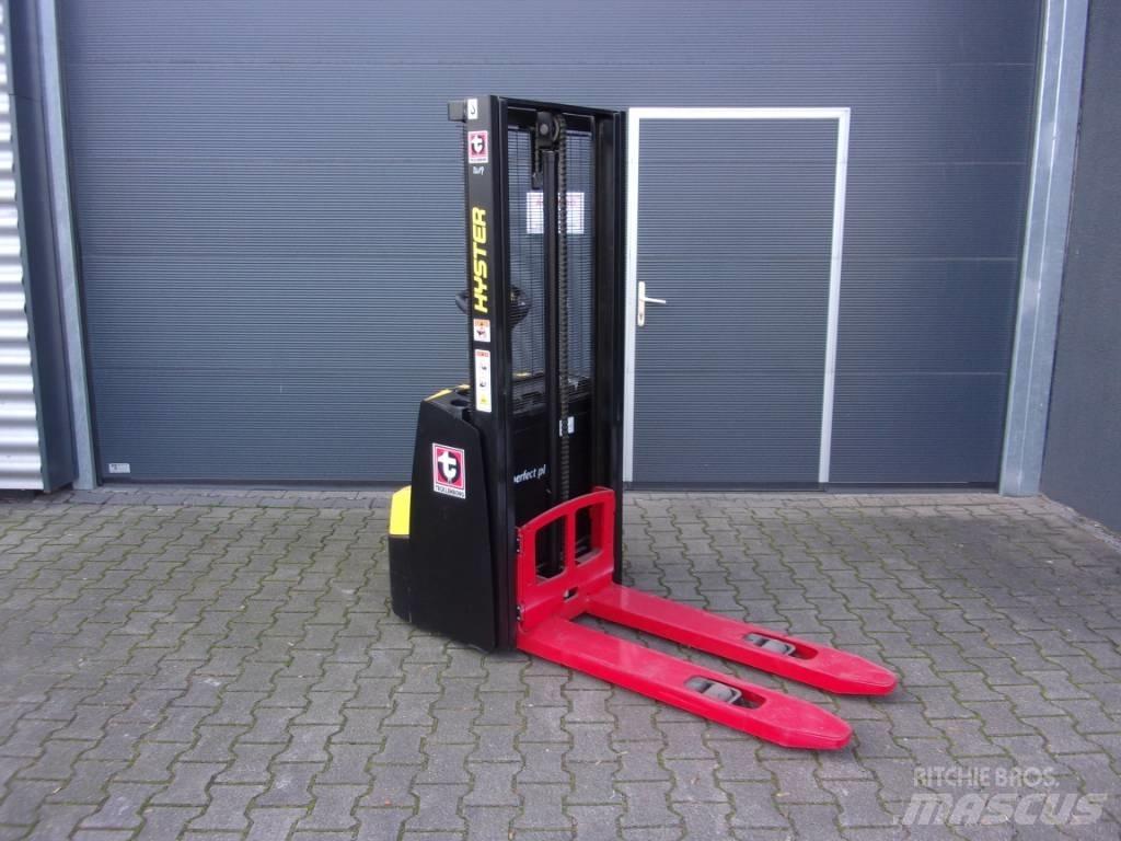 Hyster S1.0 Käyden ajettavat pinoamistrukit