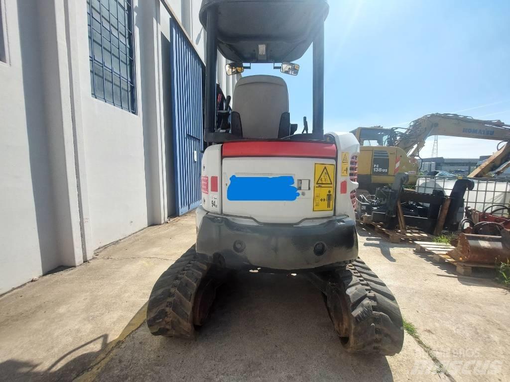 Komatsu PC27R-2 Minikaivukoneet < 7t