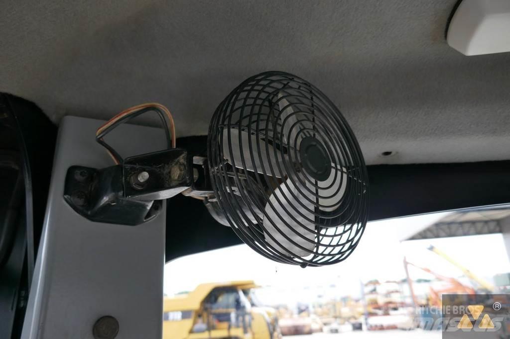 CAT 160M3 Tiehöylät