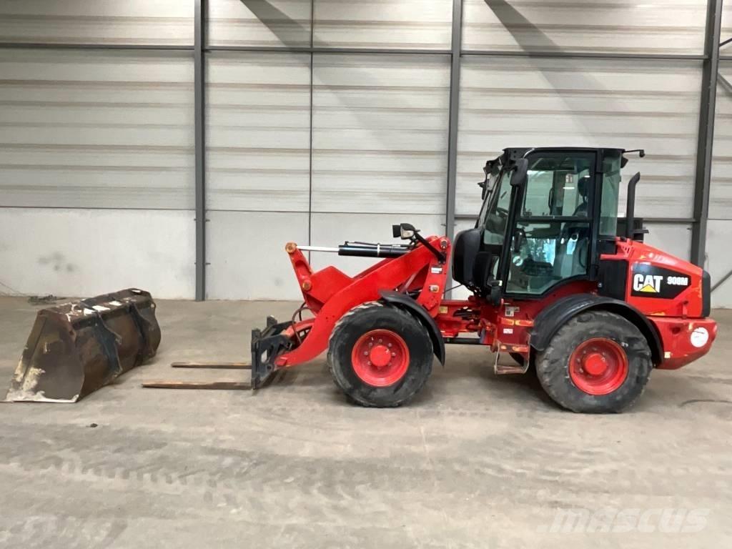 CAT 908 M Pyöräkuormaajat