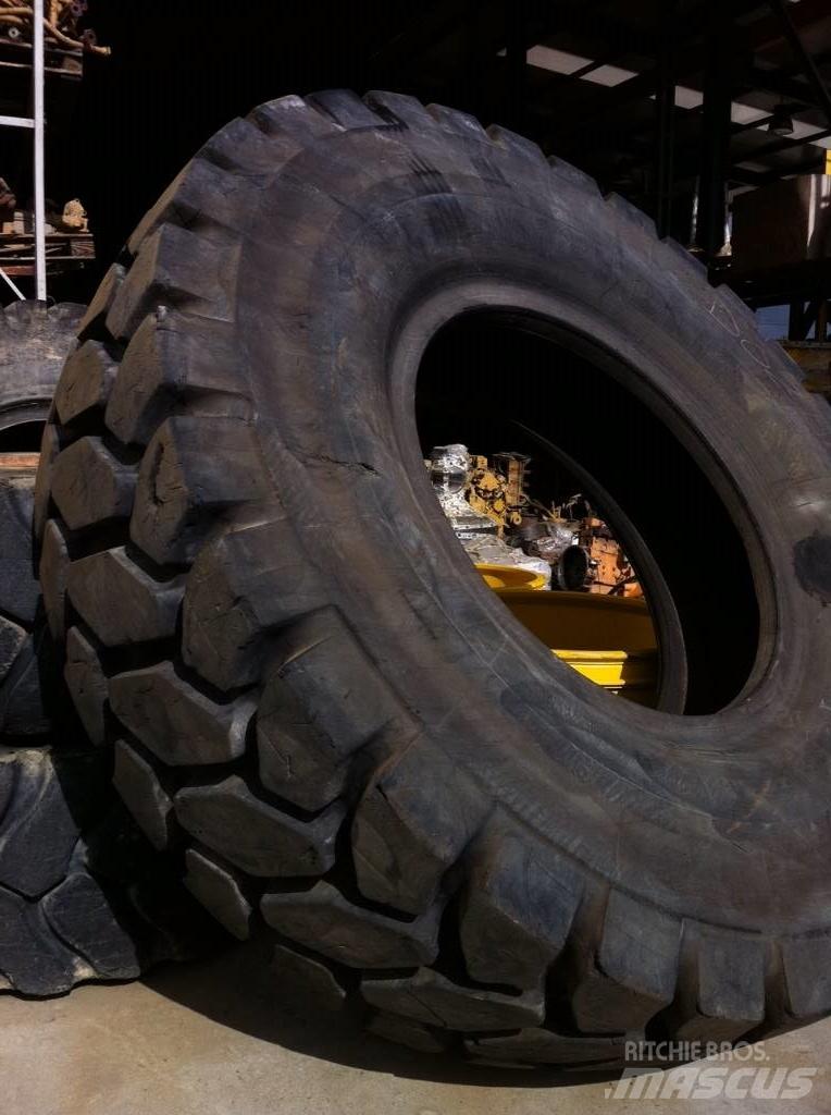 Goodyear 18R35 Renkaat ja vanteet