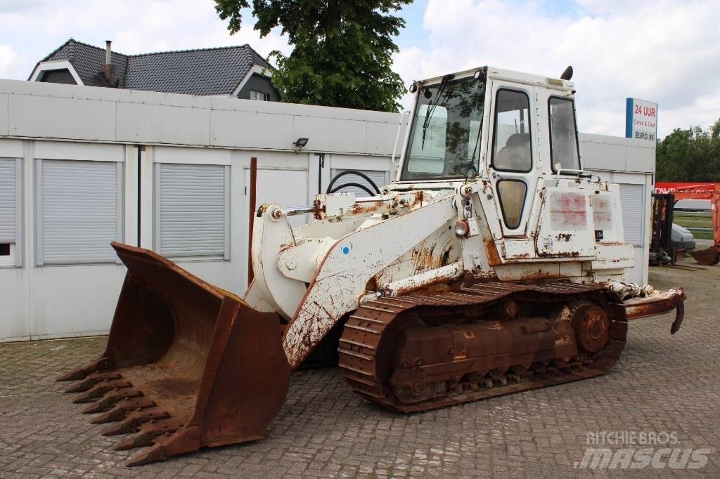 CAT 953 Telakuormaajat