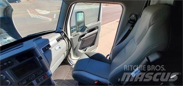 Kenworth T680 Vetopöytäautot