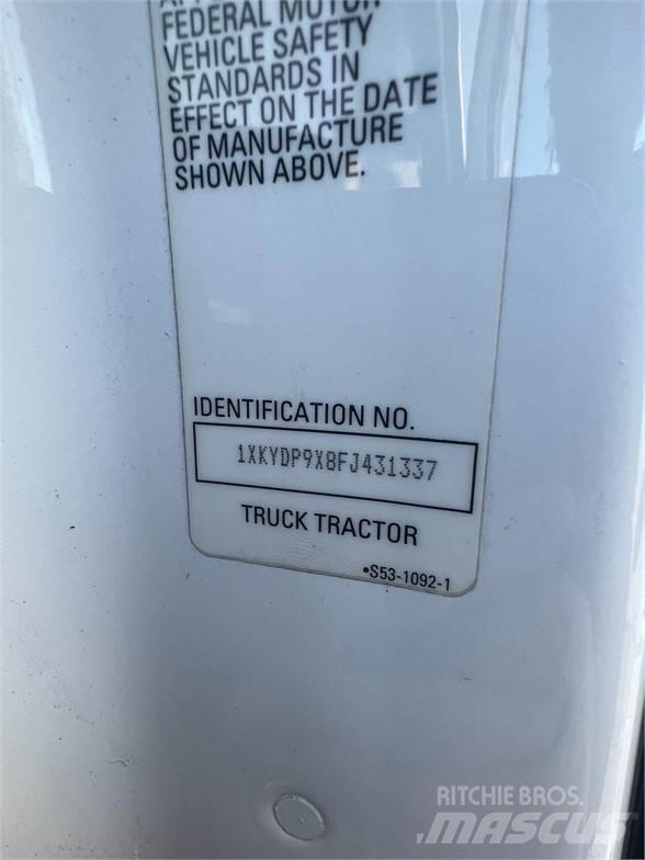 Kenworth T680 Vetopöytäautot