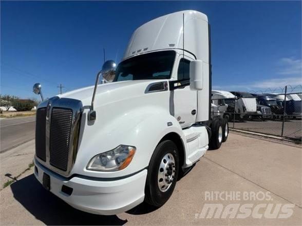 Kenworth T680 Vetopöytäautot