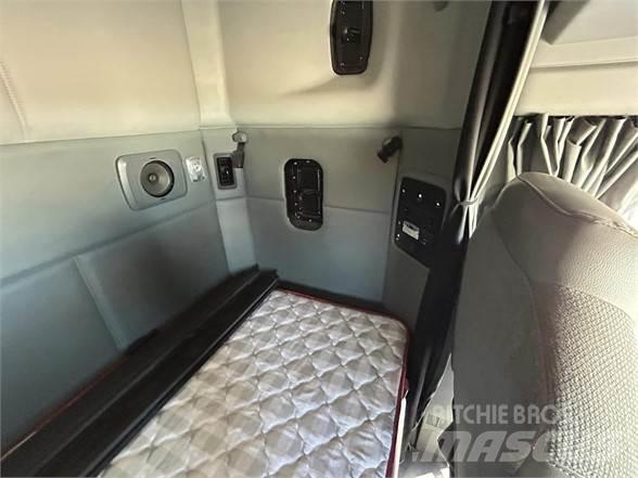 Kenworth T680 Vetopöytäautot
