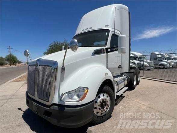 Kenworth T680 Vetopöytäautot