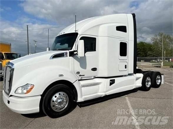 Kenworth T680 Vetopöytäautot