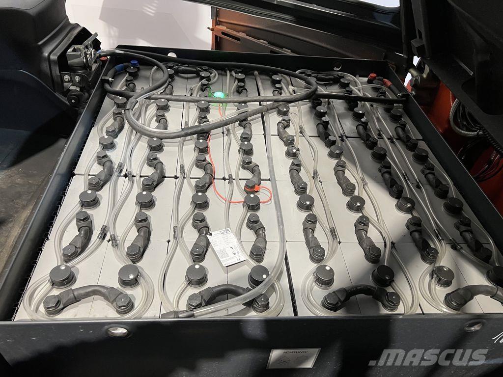 Linde E50HL-01 Sähkötrukit