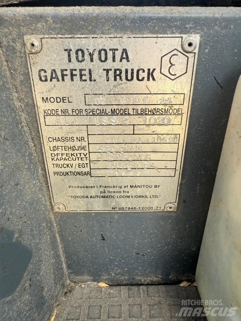 Toyota FD 25 Dieseltrukit