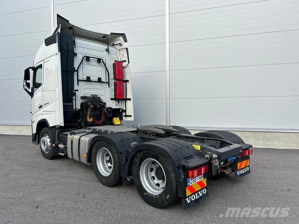 Volvo FH Vetopöytäautot