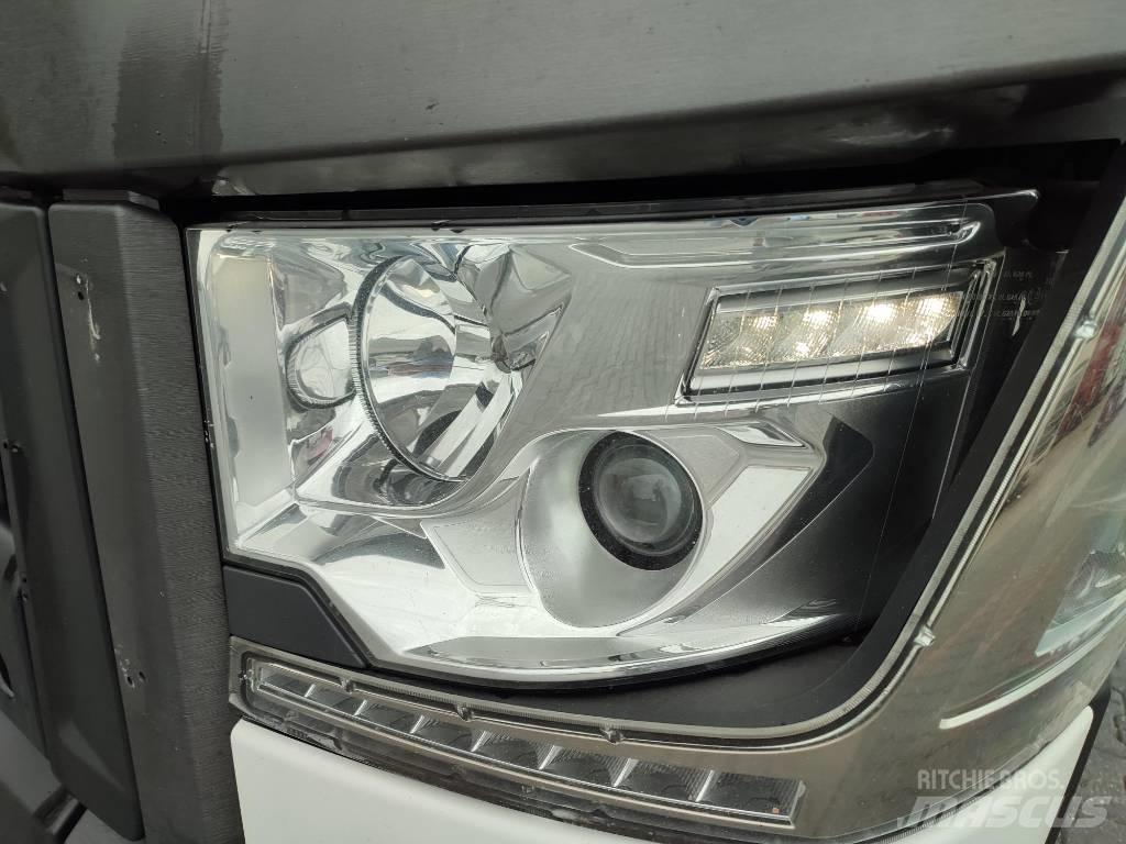 Renault GAMA T 460 Vetopöytäautot