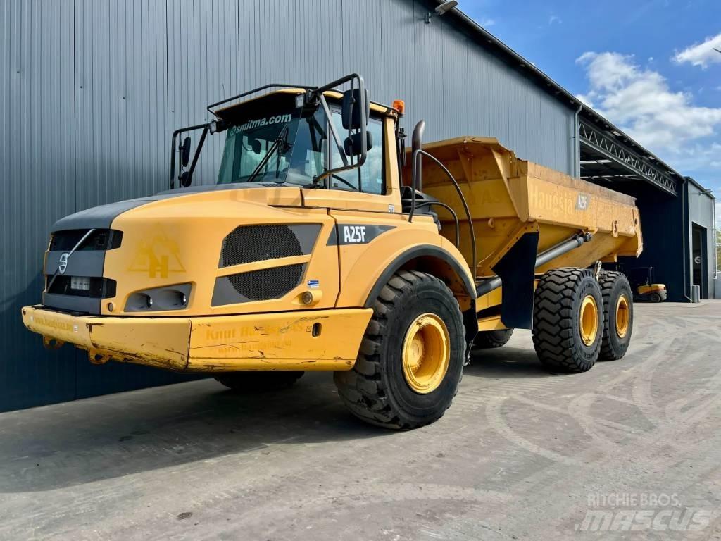Volvo A25F Dumpperit