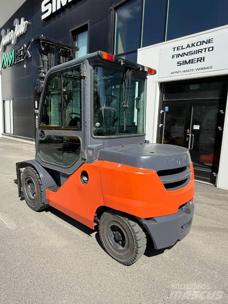 Toyota 40-8 FD45 N Dieseltrukit