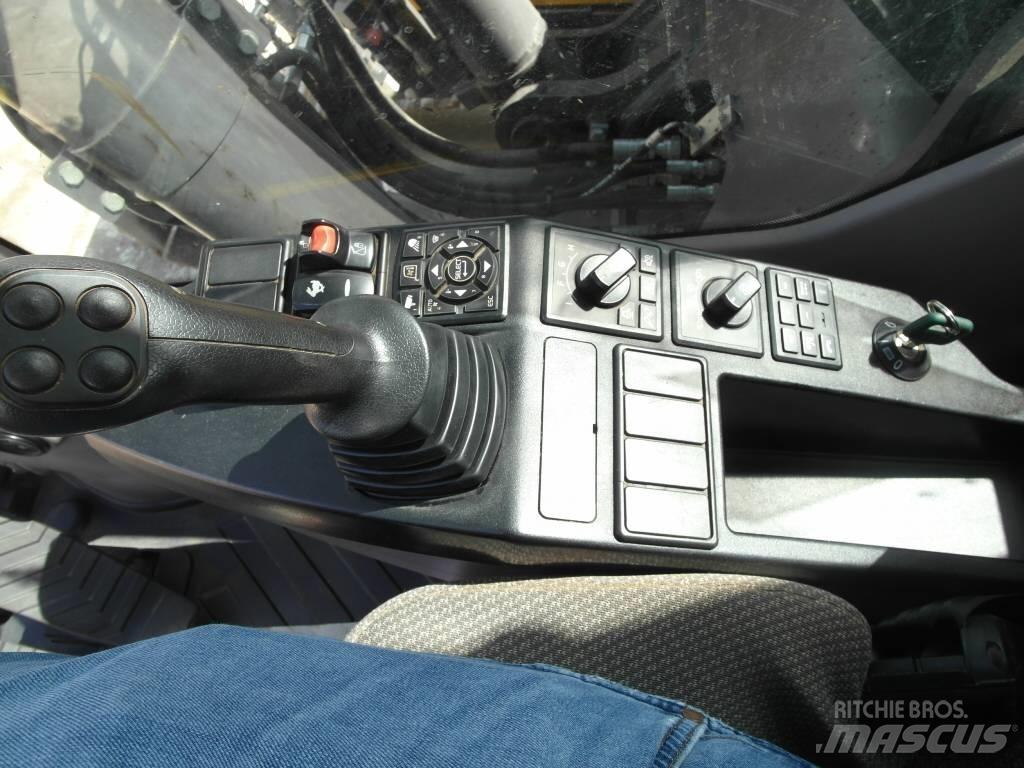Volvo EC 220 EL Telakaivukoneet