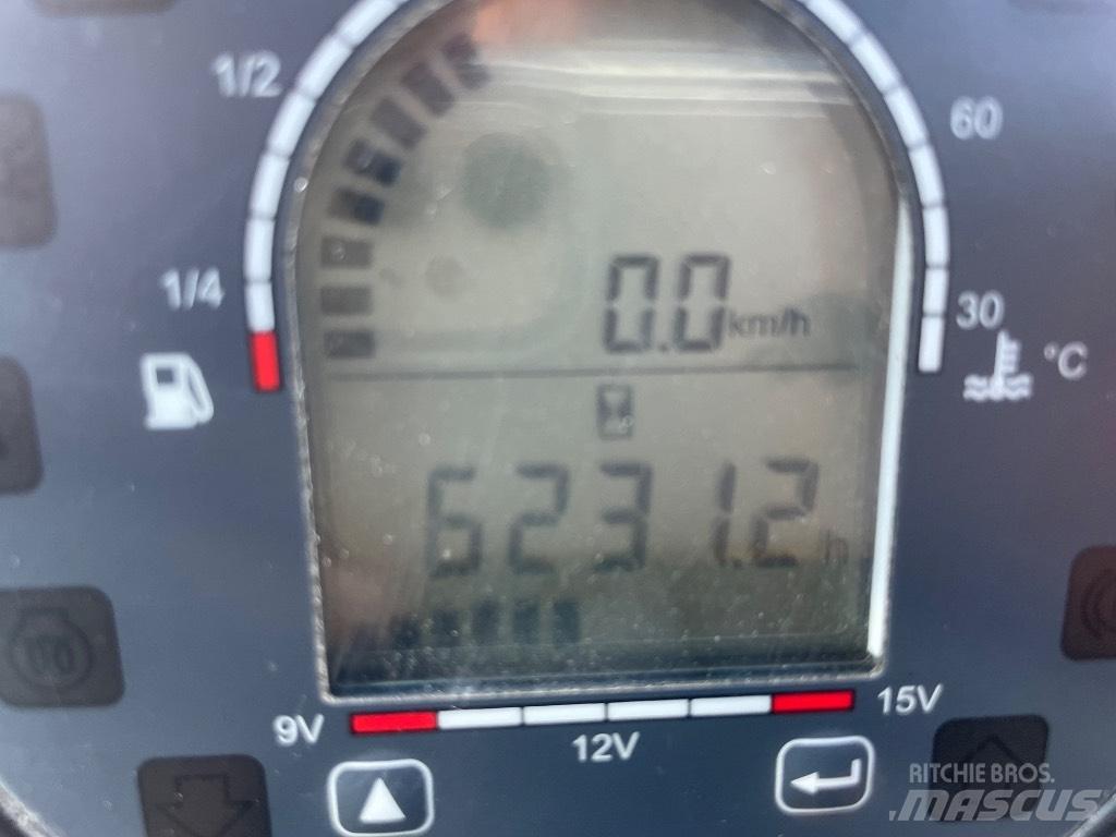 Nilfisk CR 3500 Lakaisukoneet