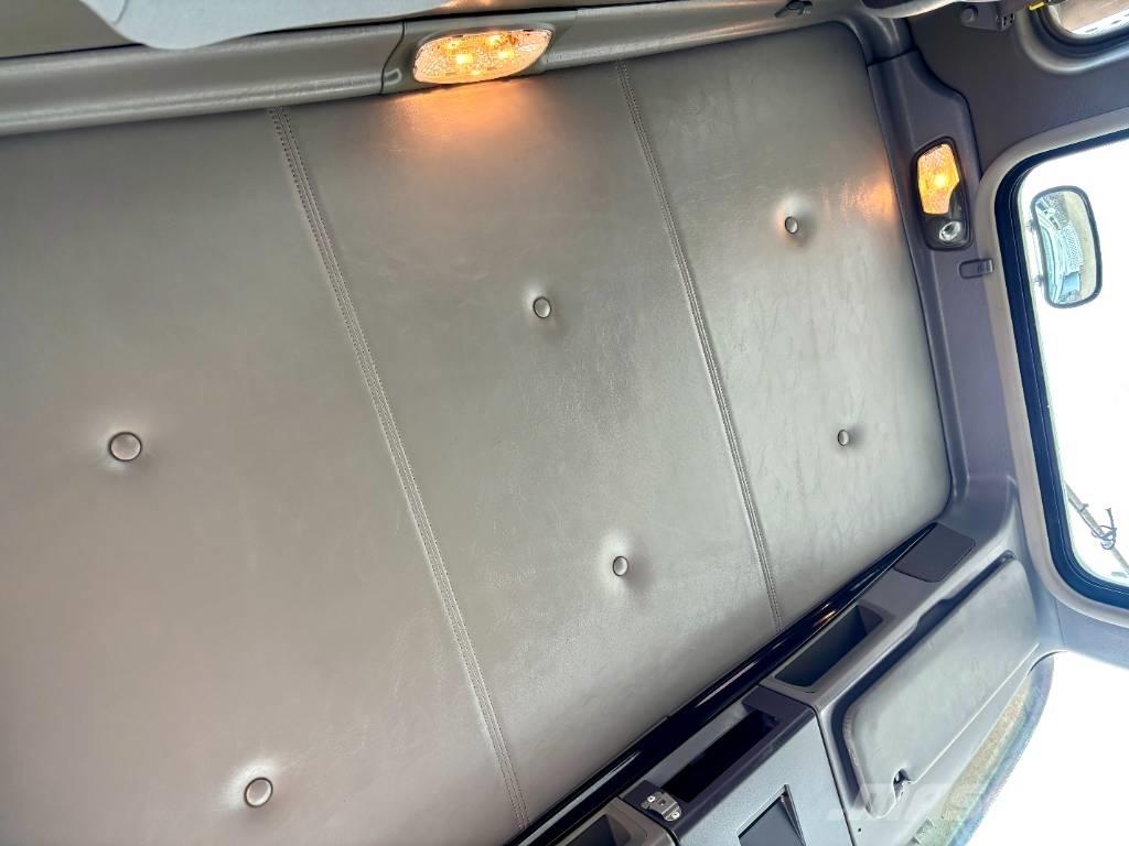 Kenworth T 800 Vetopöytäautot
