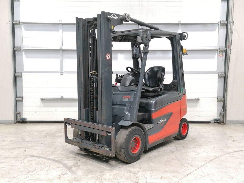 Linde E25-01 Sähkötrukit