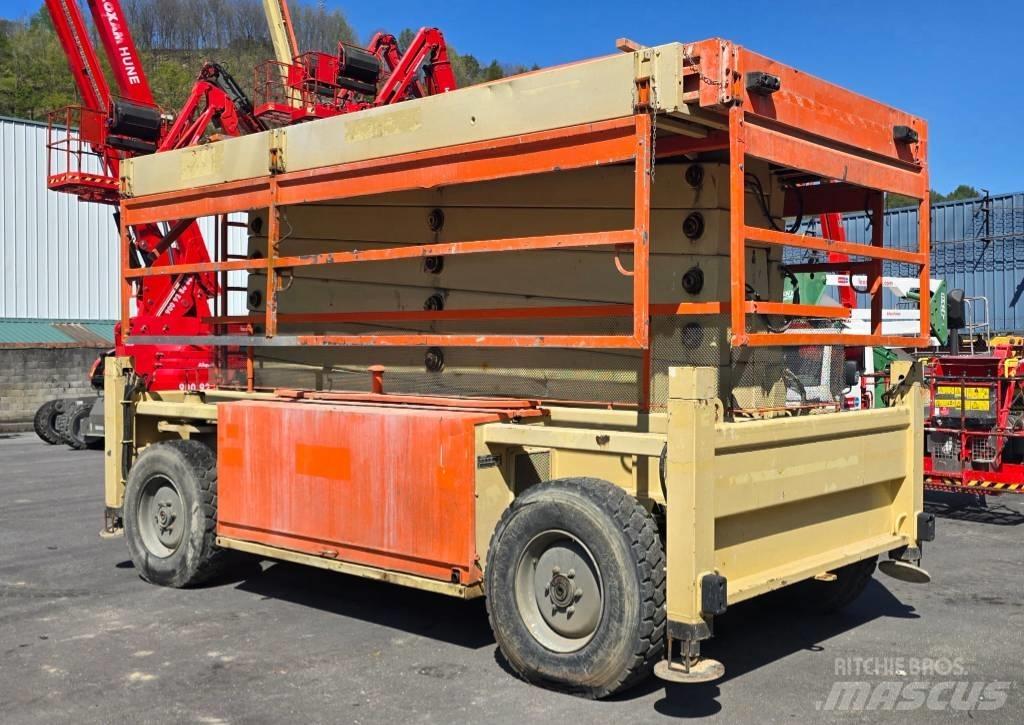 JLG 245-25 Saksilavat