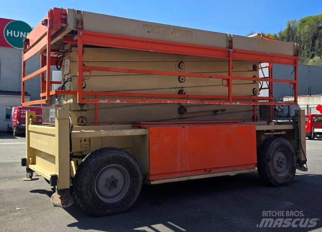 JLG 245-25 Saksilavat