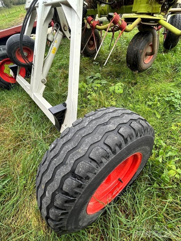 CLAAS VOLTO 1100T Pöyhimet ja haravat
