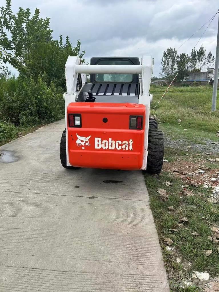 Bobcat S 300 Liukuohjatut kuormaajat