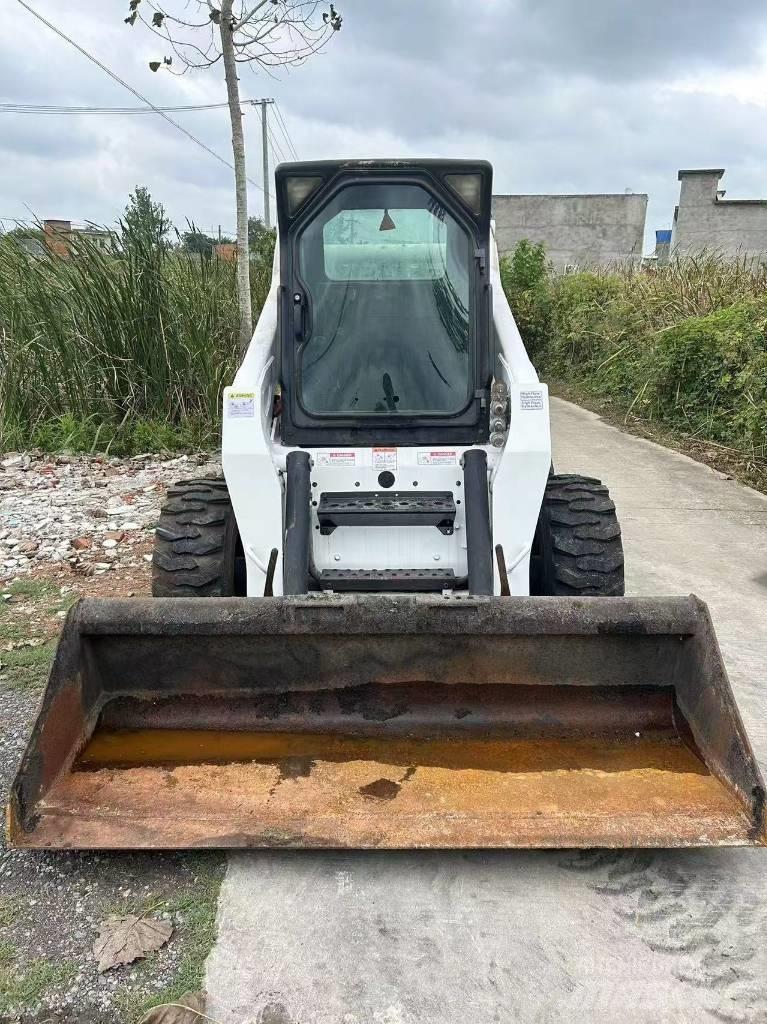 Bobcat S 300 Liukuohjatut kuormaajat