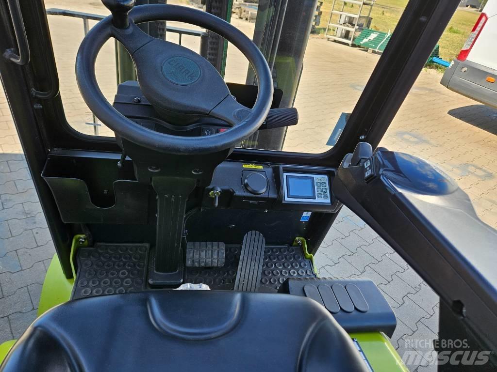 Clark GTX 18 Sähkötrukit