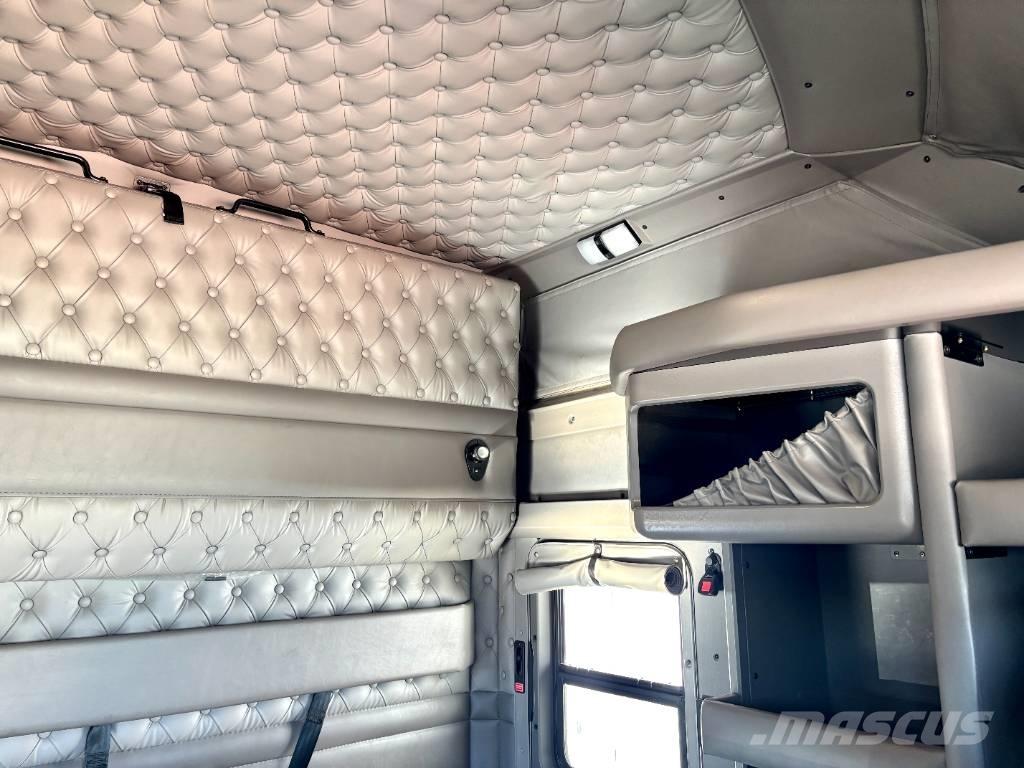 Kenworth W 900 Vetopöytäautot