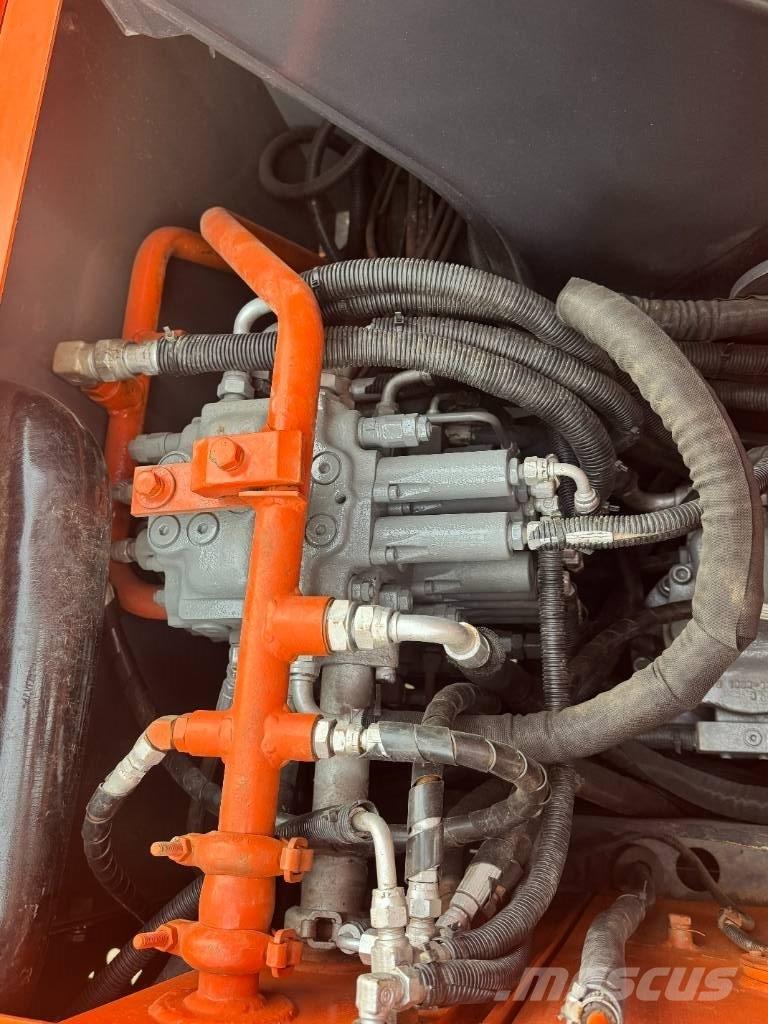 Hitachi ZX 70 Minikaivukoneet < 7t