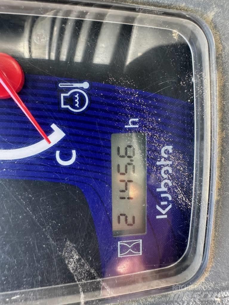 Kubota SSV 65 Liukuohjatut kuormaajat