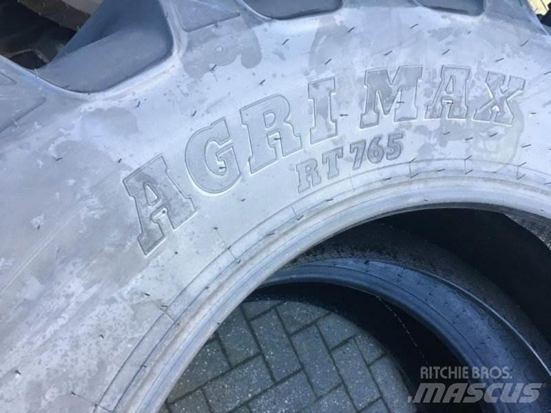 BKT 520/70 R 38 Renkaat ja vanteet