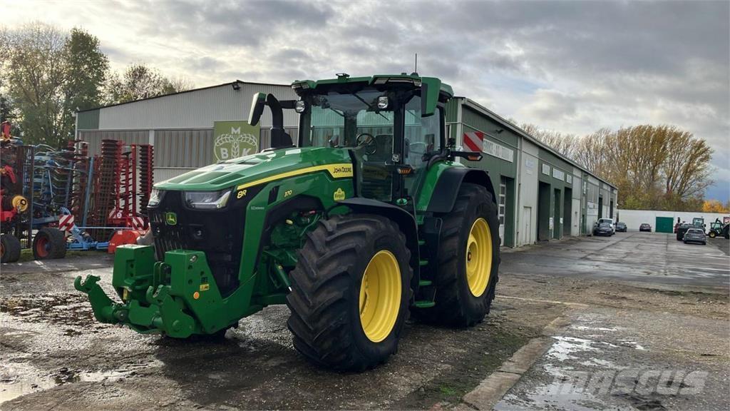 John Deere 8R 370 Traktorit