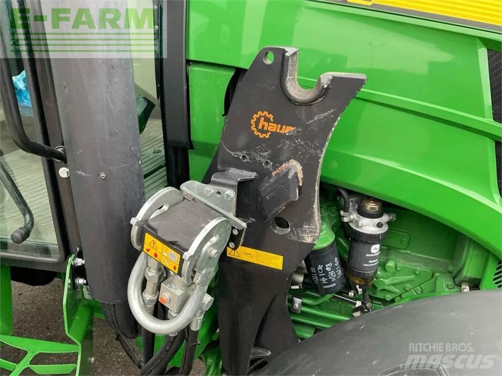 John Deere 5115 M Traktorit