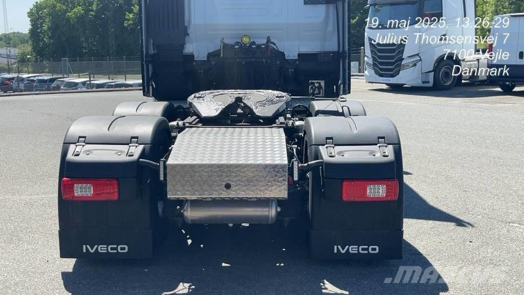 Iveco S-Way Vetopöytäautot