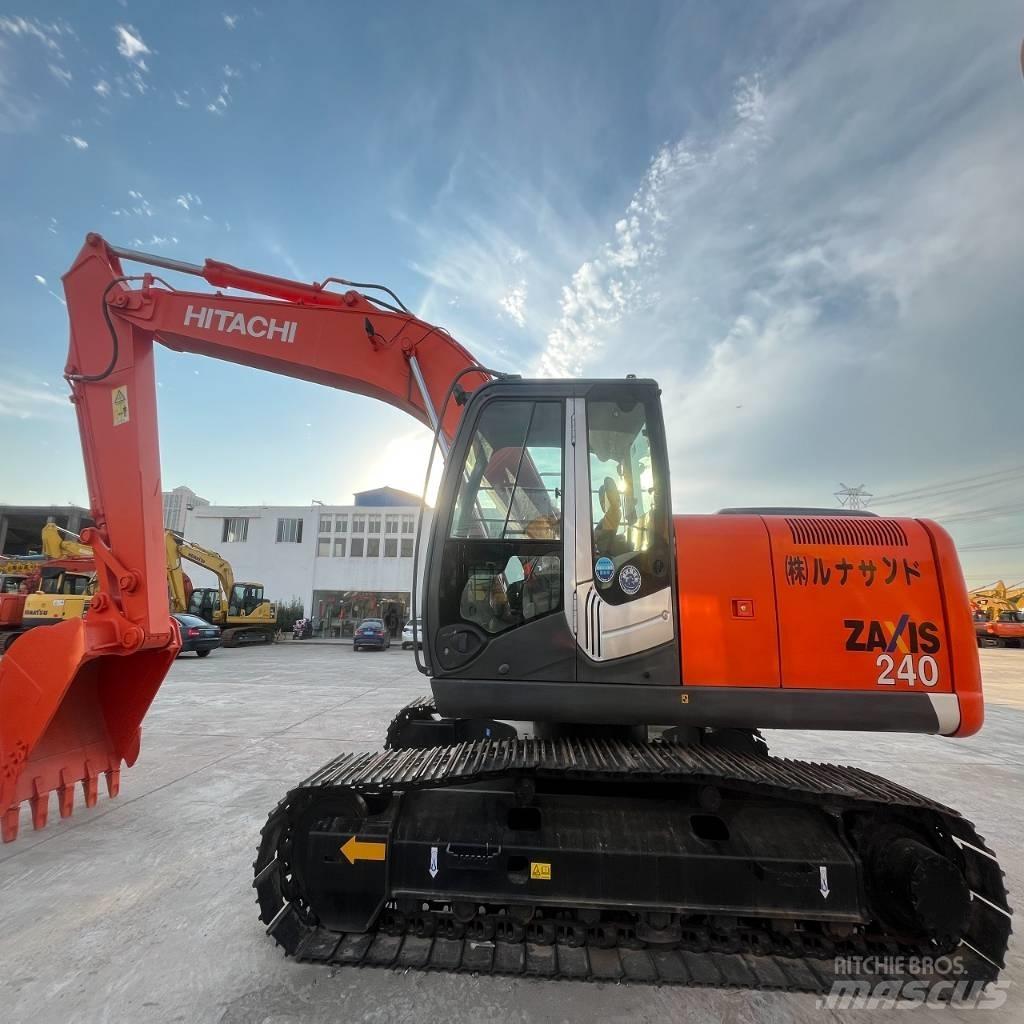 Hitachi ZX 240 Telakaivukoneet