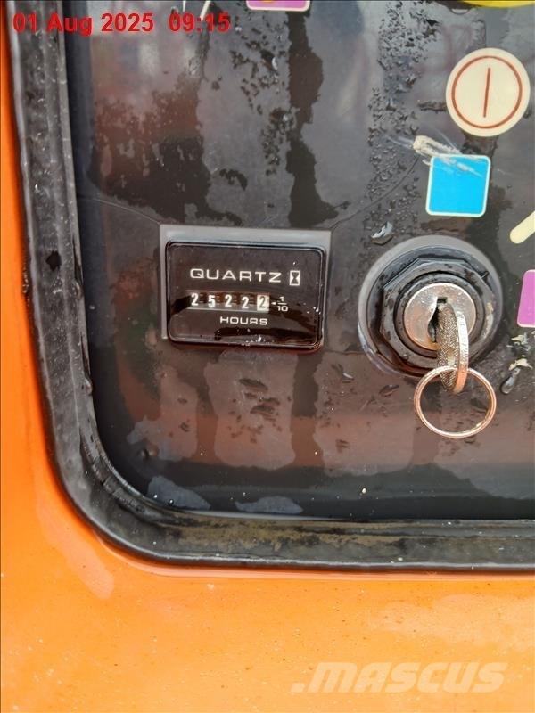 JLG 600 AJ Kuukulkijat