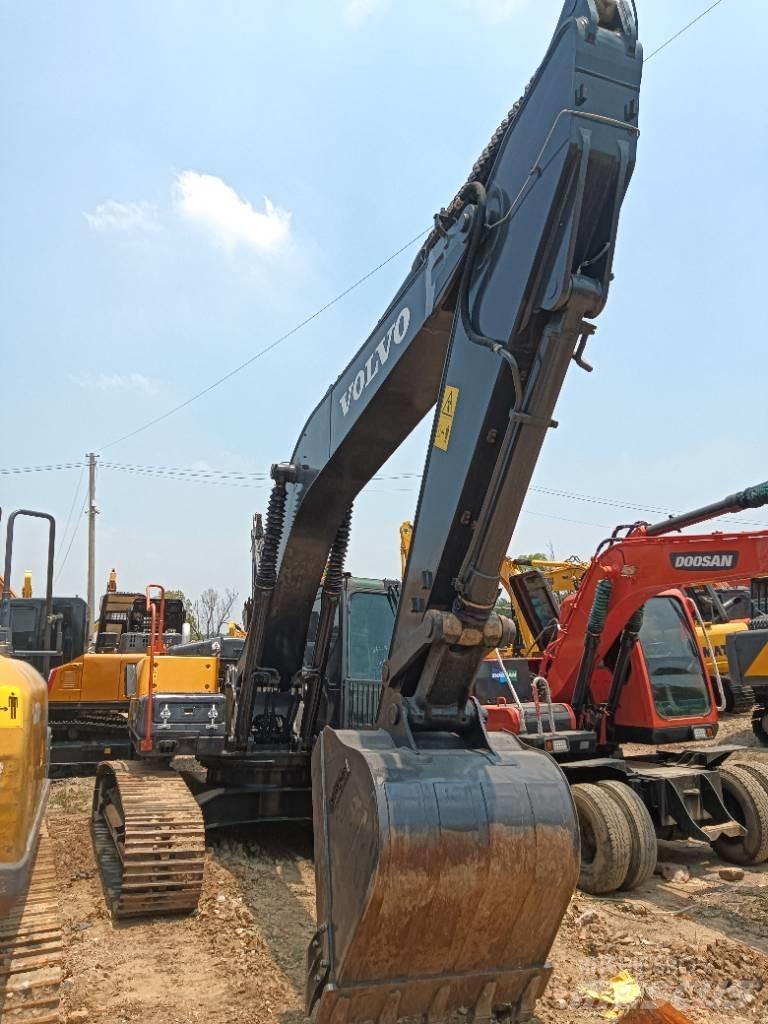 Volvo EC 240 Telakaivukoneet