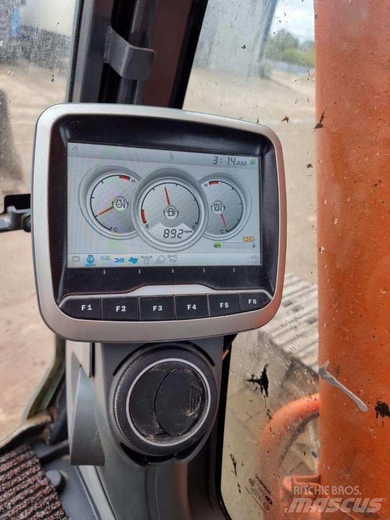 Doosan DX 225 LC-3 Telakaivukoneet