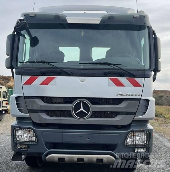 Mercedes-Benz 2641 Kontti-/tasonostoautot