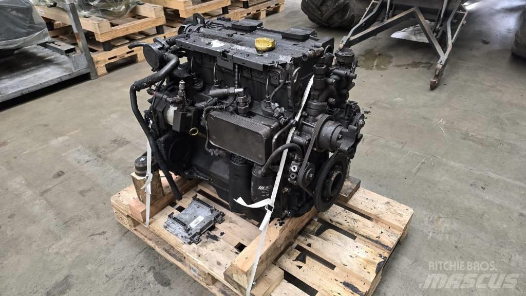 Deutz TD2012L042V Moottorit