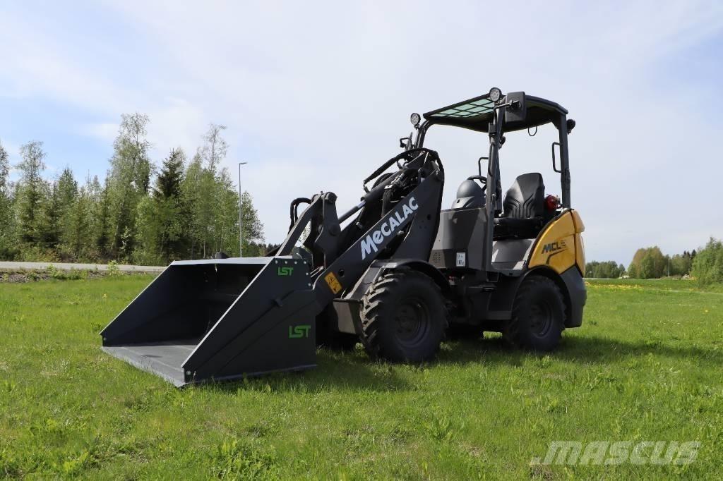 Mecalac MCL2 Liukuohjatut kuormaajat