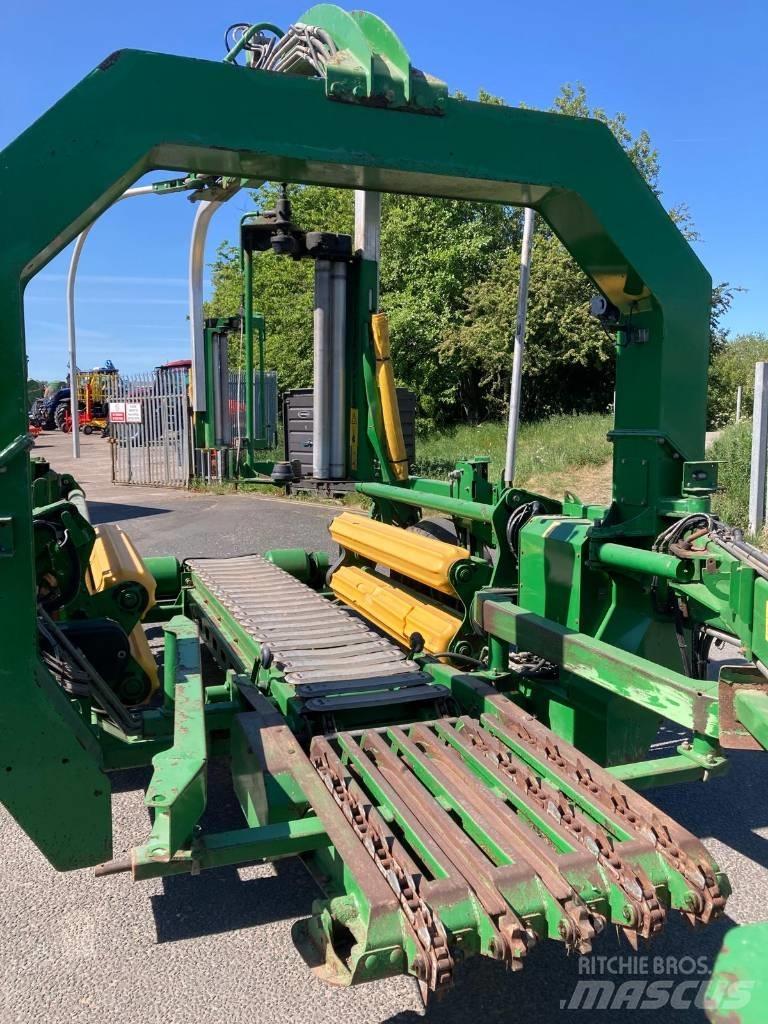 McHale 998 Käärijät