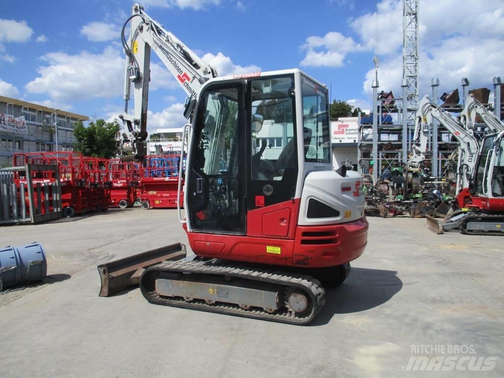 Takeuchi TB240 Minikaivukoneet < 7t