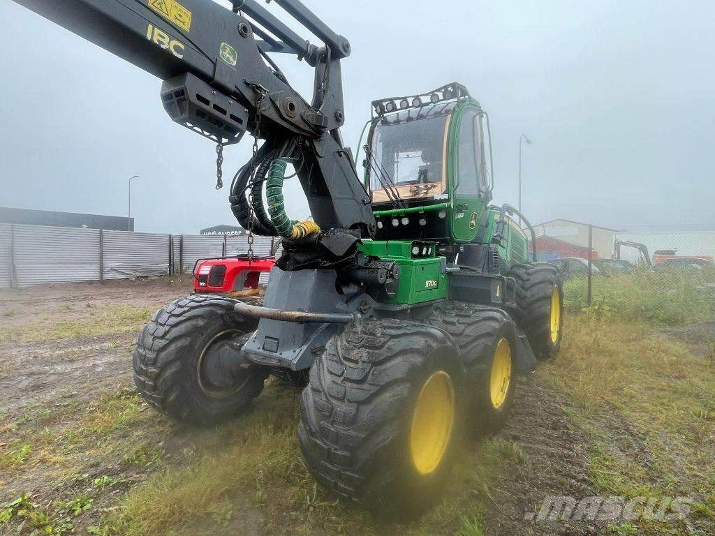 John Deere 1170G Harvesterit