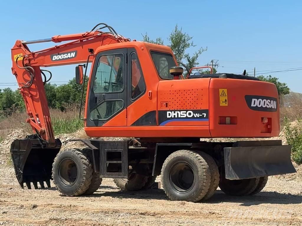 Doosan DH150 W-7 Pyöräkaivukoneet