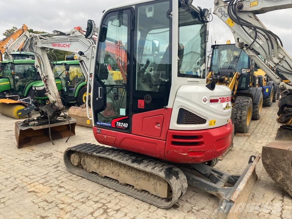 Takeuchi TB 240 Minikaivukoneet < 7t