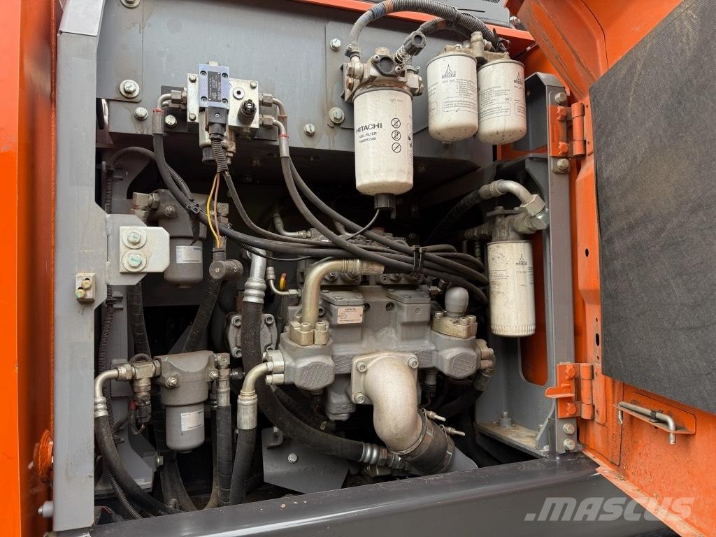 Hitachi ZX 140 W-6 Pyöräkaivukoneet