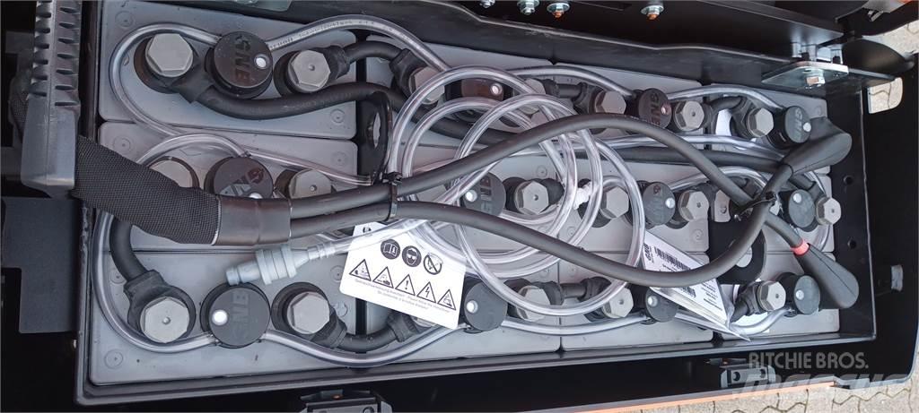 Toyota LPE 250 Lavansiirtotrukit