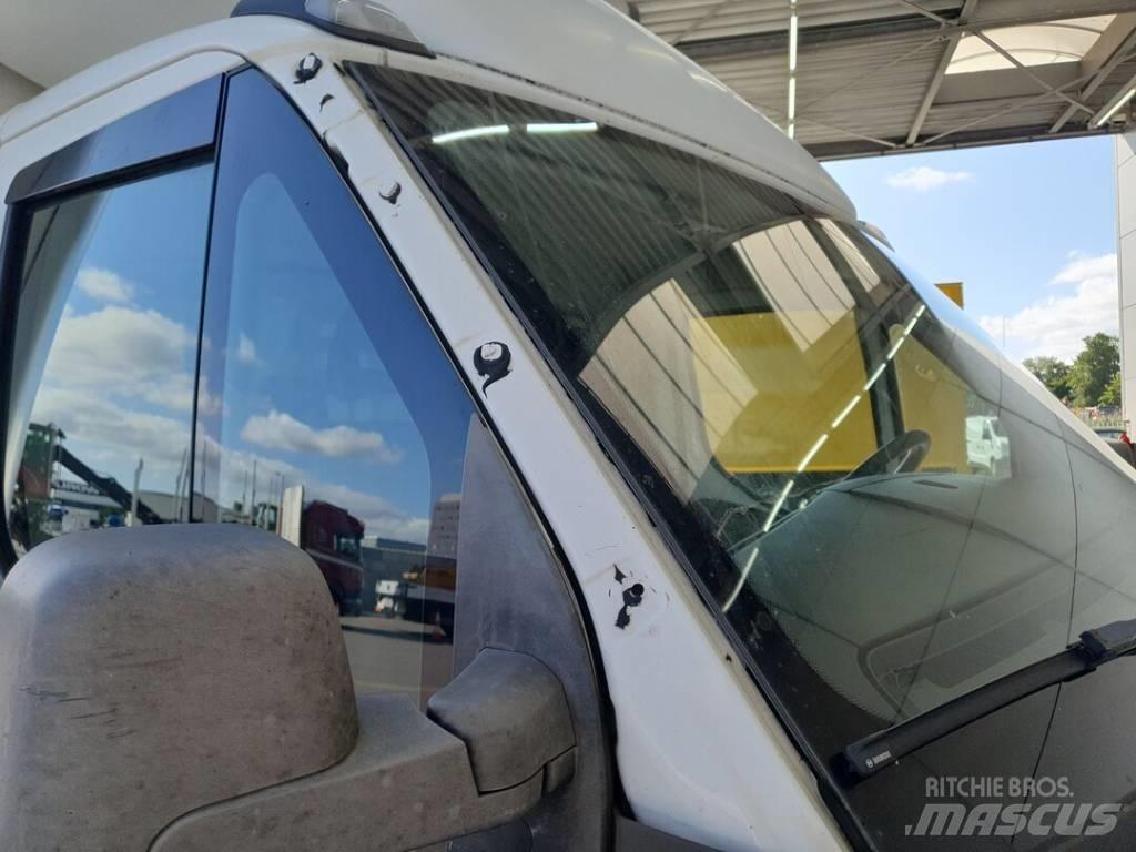 Iveco Daily 35C15 Autonkuljetusautot